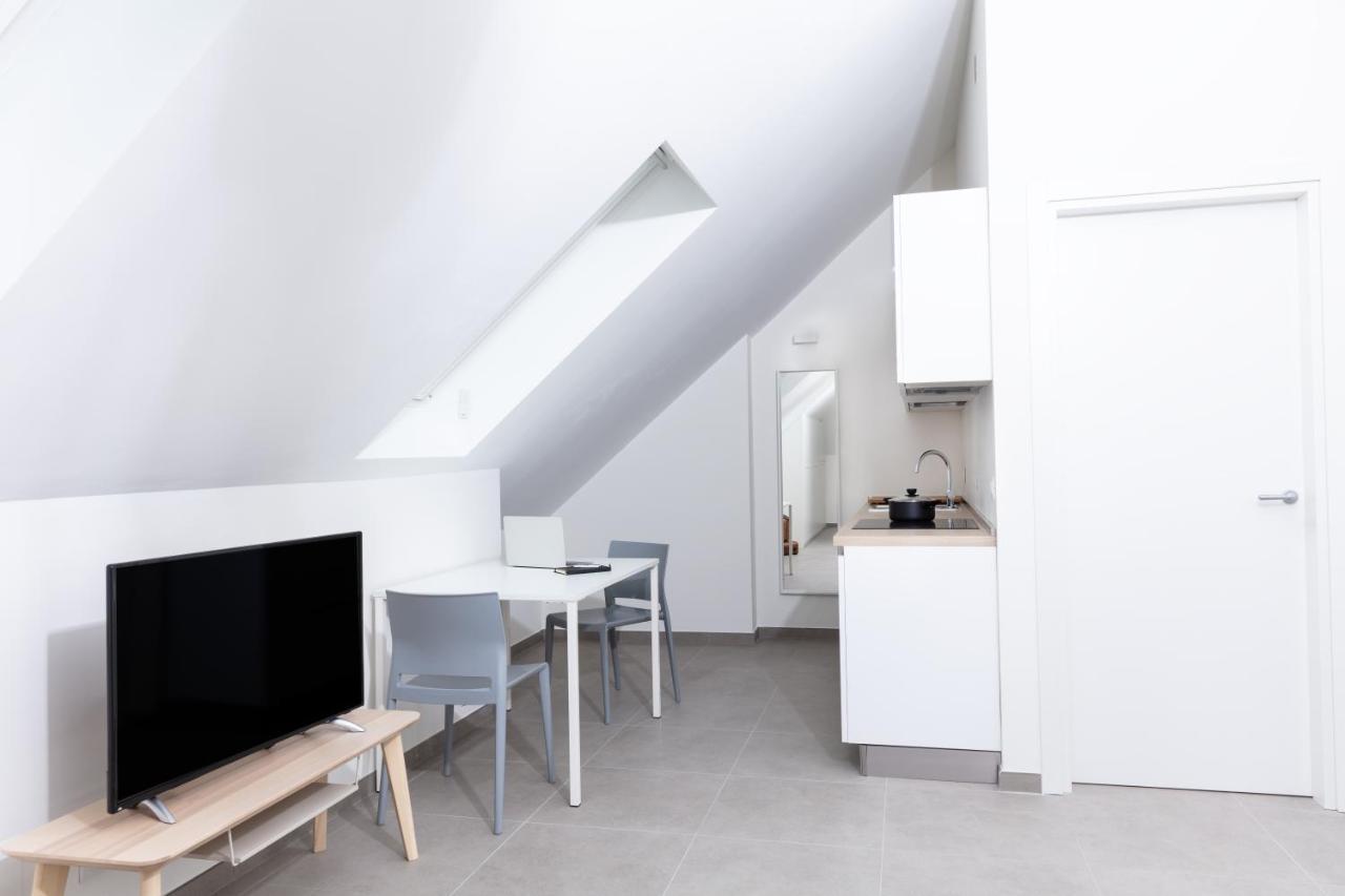 Cirene Apartments Milano Esterno foto